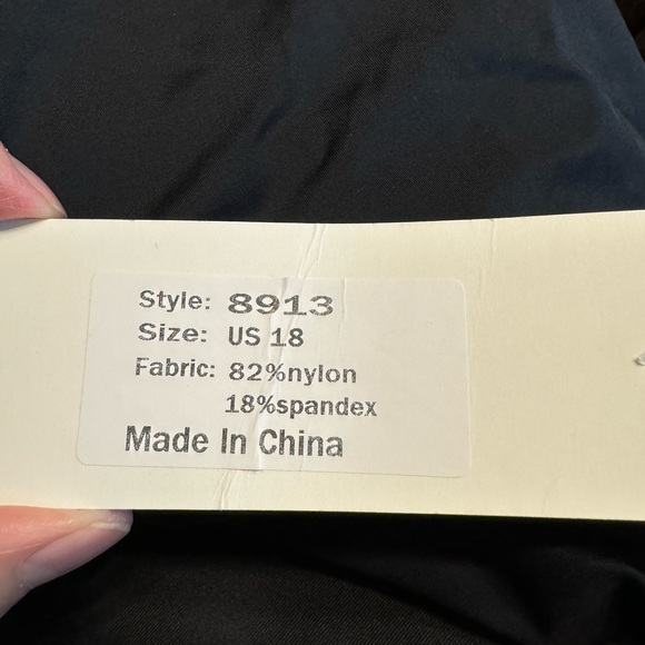 NWT racer back solid black flowy tankini top size 18 by Firpearl. - Picture 4 of 8